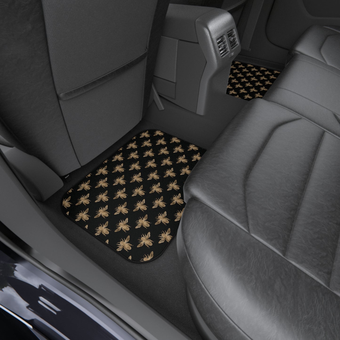 Bumblebee Pattern Car Floor Mat - Premium Quality, Non-Slip - Protect Your Car's Flooring